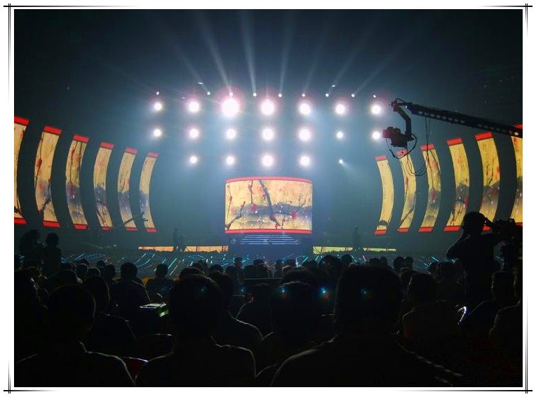2016 New soft led display modules design flexible good quality circular led display