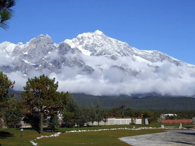 玉龙雪山Yulong Snow Mountain