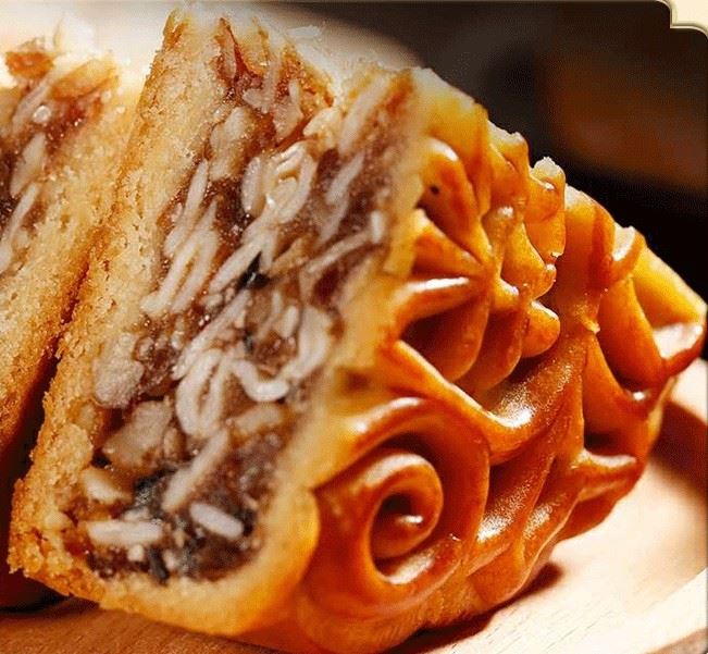 we eat mooncake together